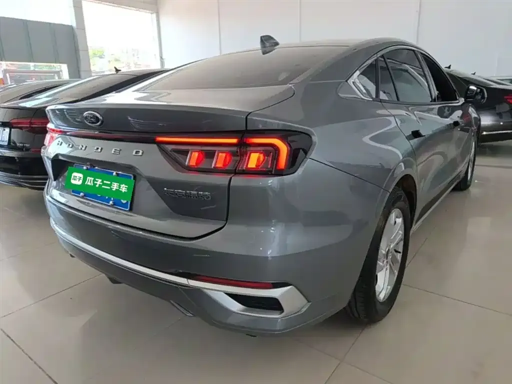 Ford Mondeo 2023 из CN, фото 2
