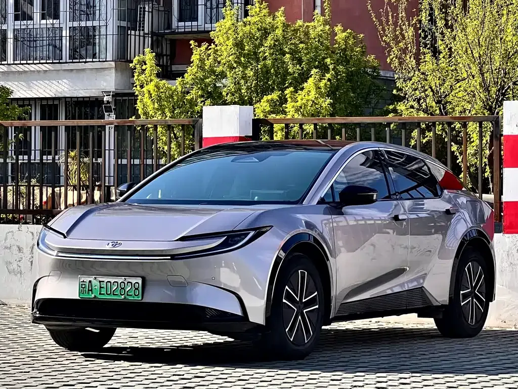 Toyota bZ5