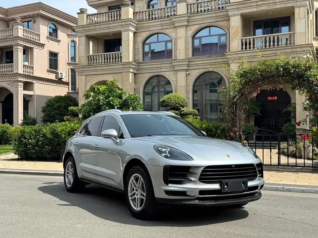 Porsche Macan — фото 10