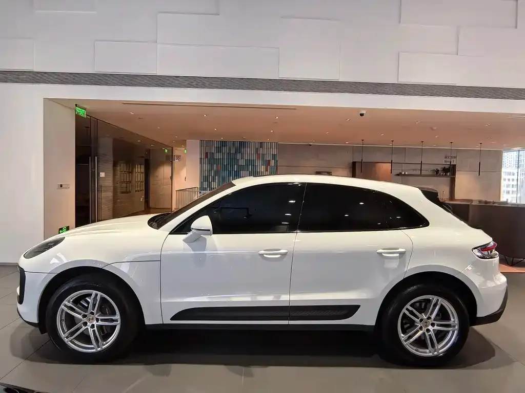 Porsche Macan — фото 8