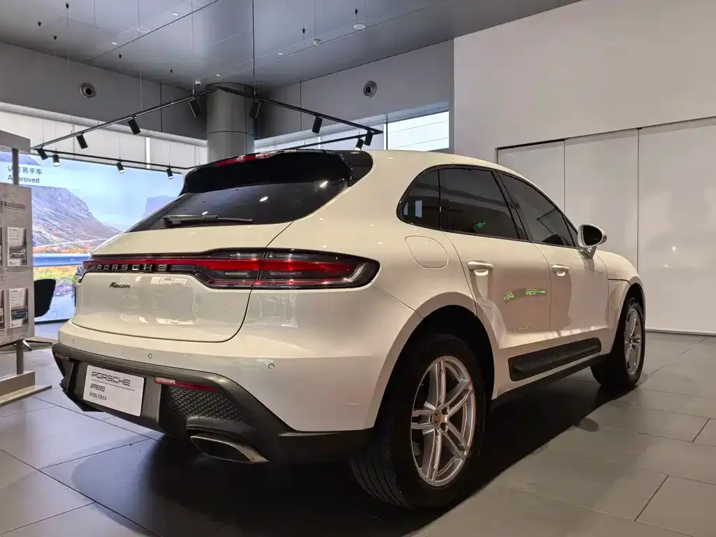 Porsche Macan — фото 7