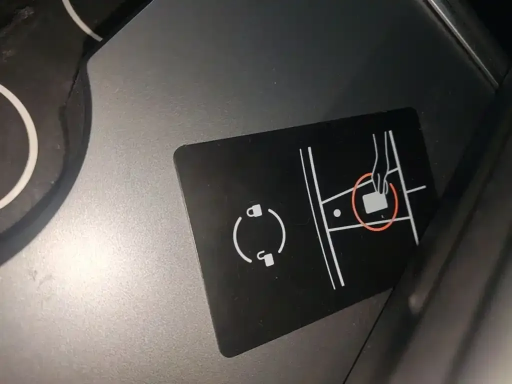 Tesla Model 3 2023 из CN, фото 10