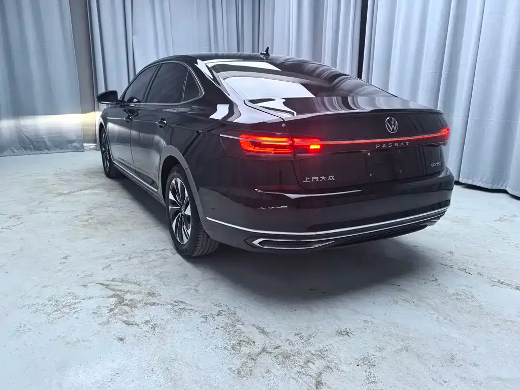 Volkswagen Passat 2022 из CN, фото 10