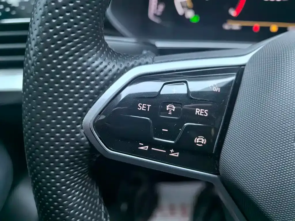 Volkswagen Passat 2022 из CN, фото 4