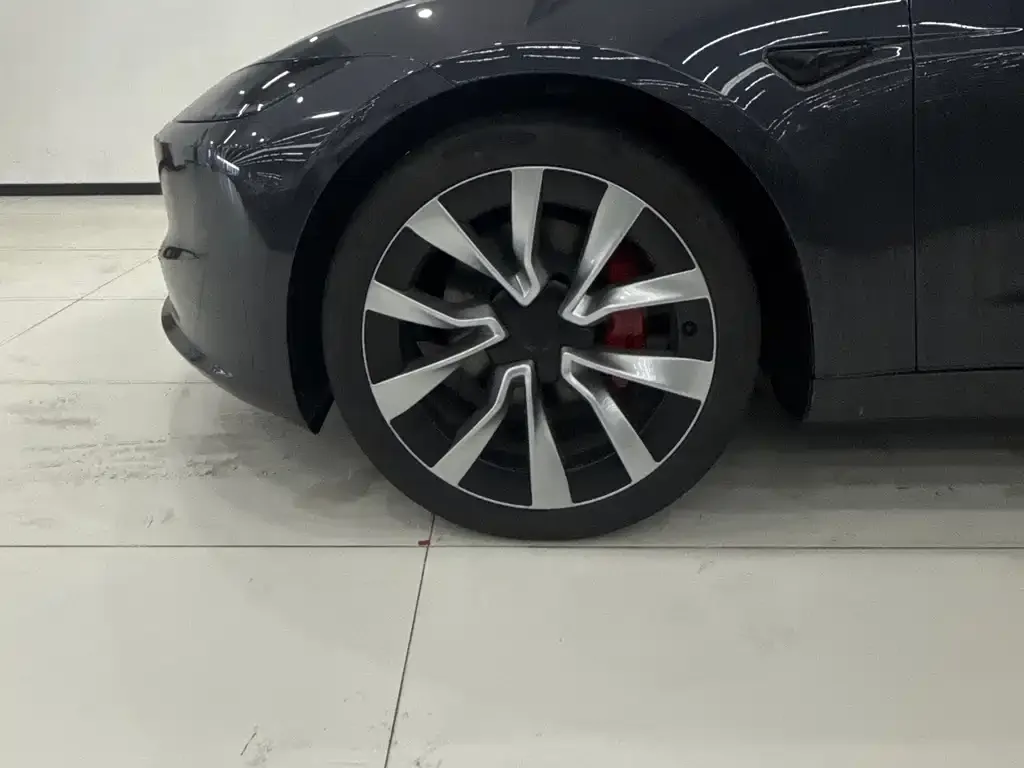Tesla Model 3 2024 из CN, фото 4