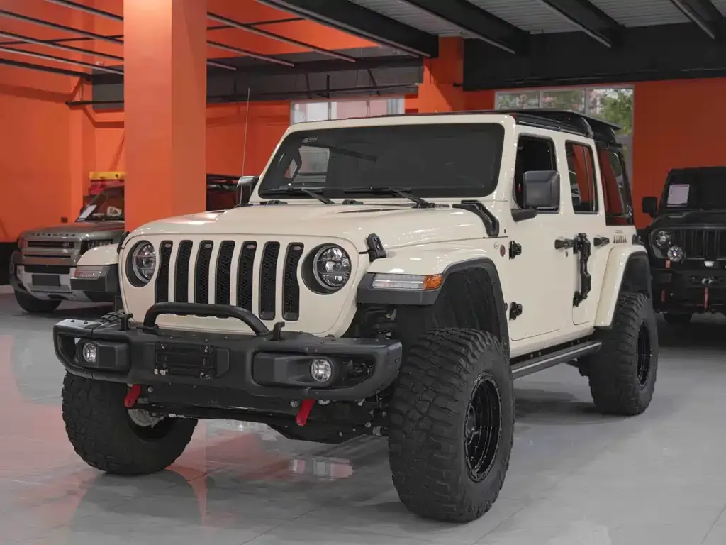 Jeep Wrangler — фото 1