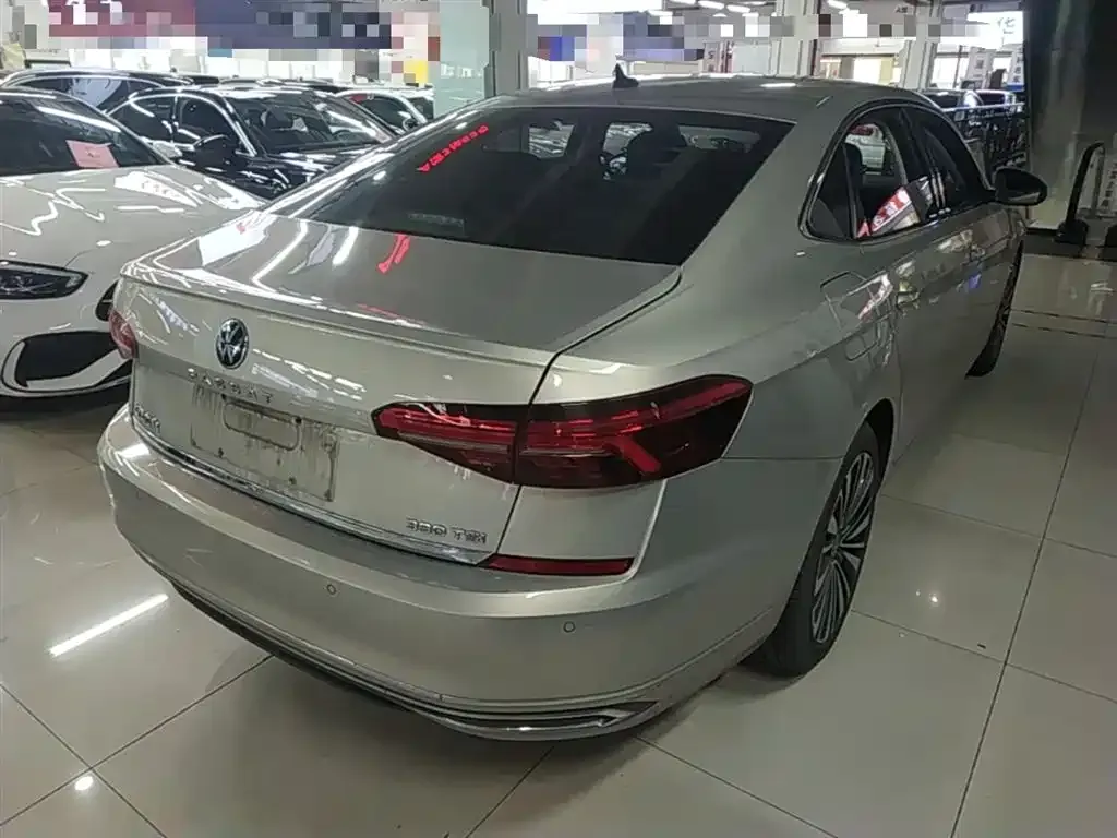 Volkswagen Passat — фото 7