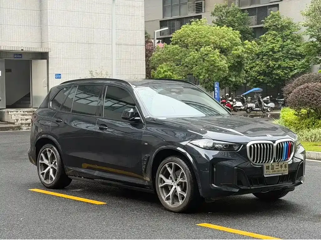 BMW X5 — фото 1