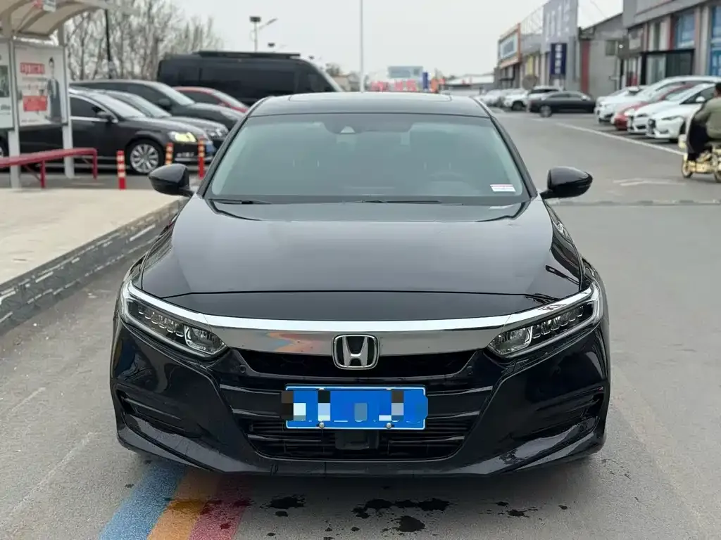 Honda Accord — фото 6