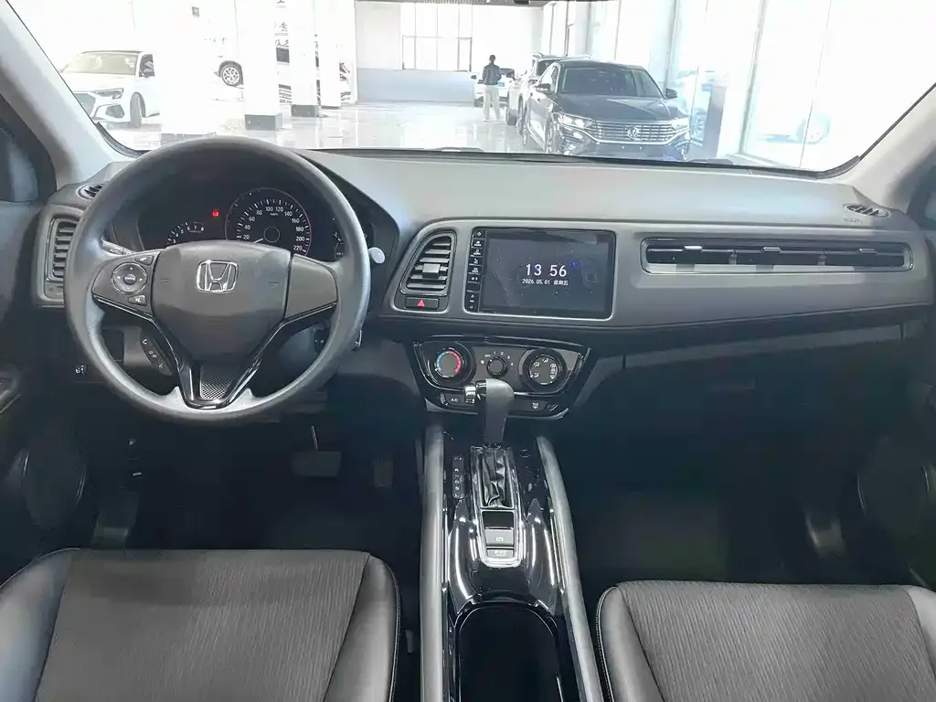 Honda Vezel 2022 из CN, фото 10