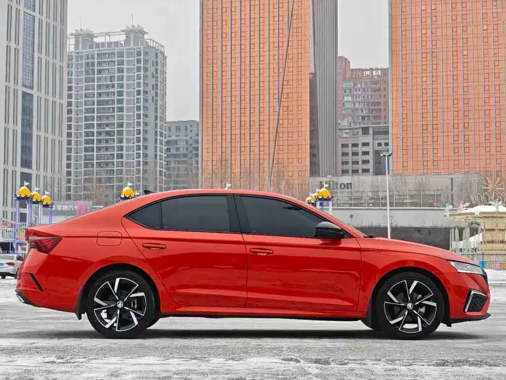 Skoda Octavia — фото 6
