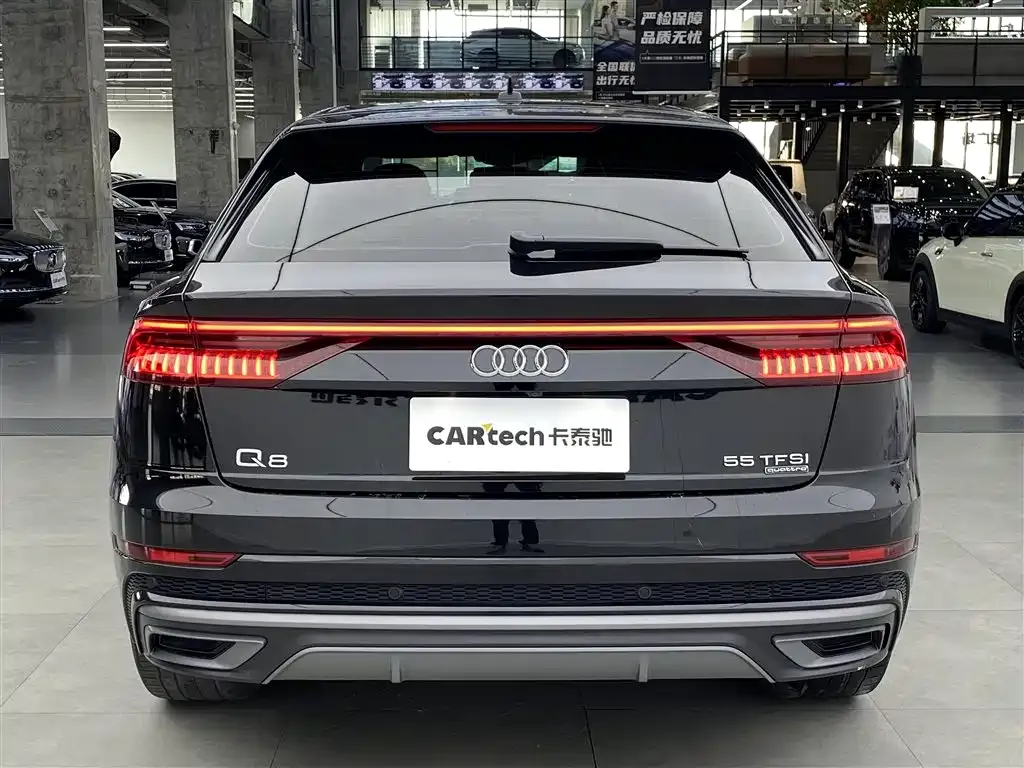 Audi Q8 2022 из CN, фото 3