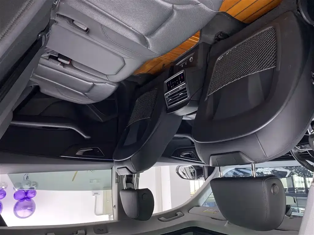 Audi Q8 2022 из CN, фото 5