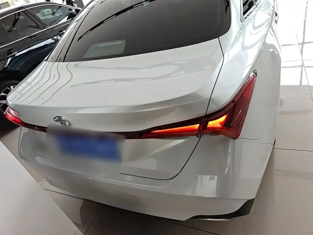 Toyota Avalon 2023 из CN, фото 3