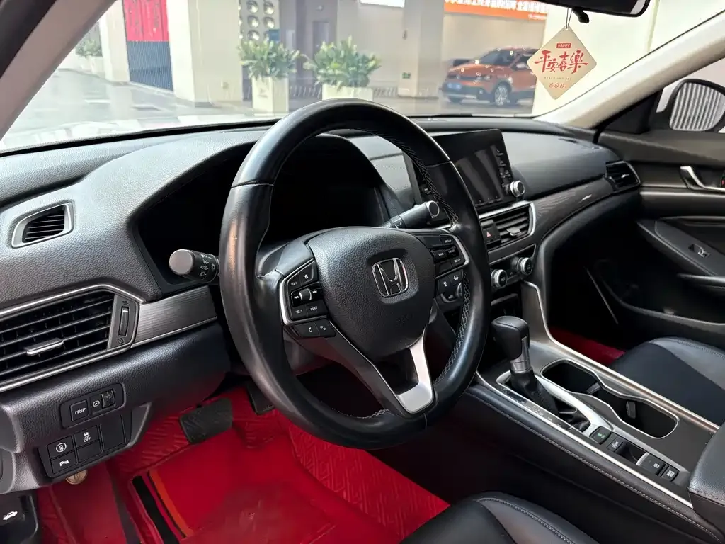 Honda Accord — фото 6