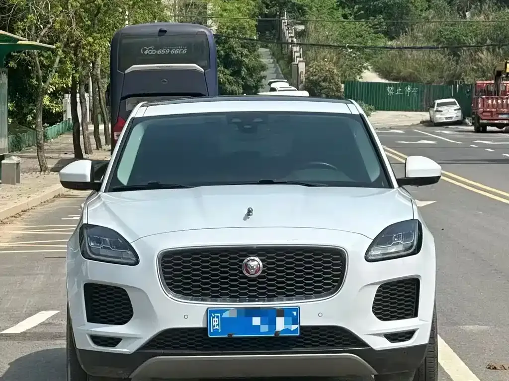 Jaguar E-PACE 2021 из CN, фото 2