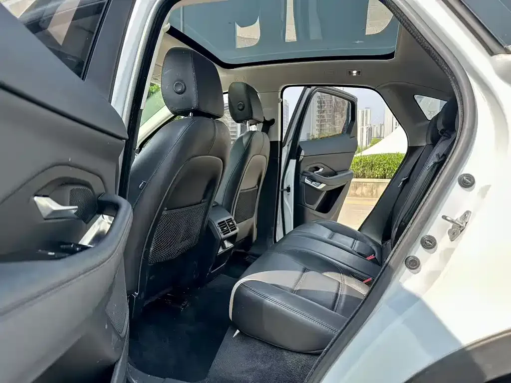 Jaguar E-PACE 2021 из CN, фото 6