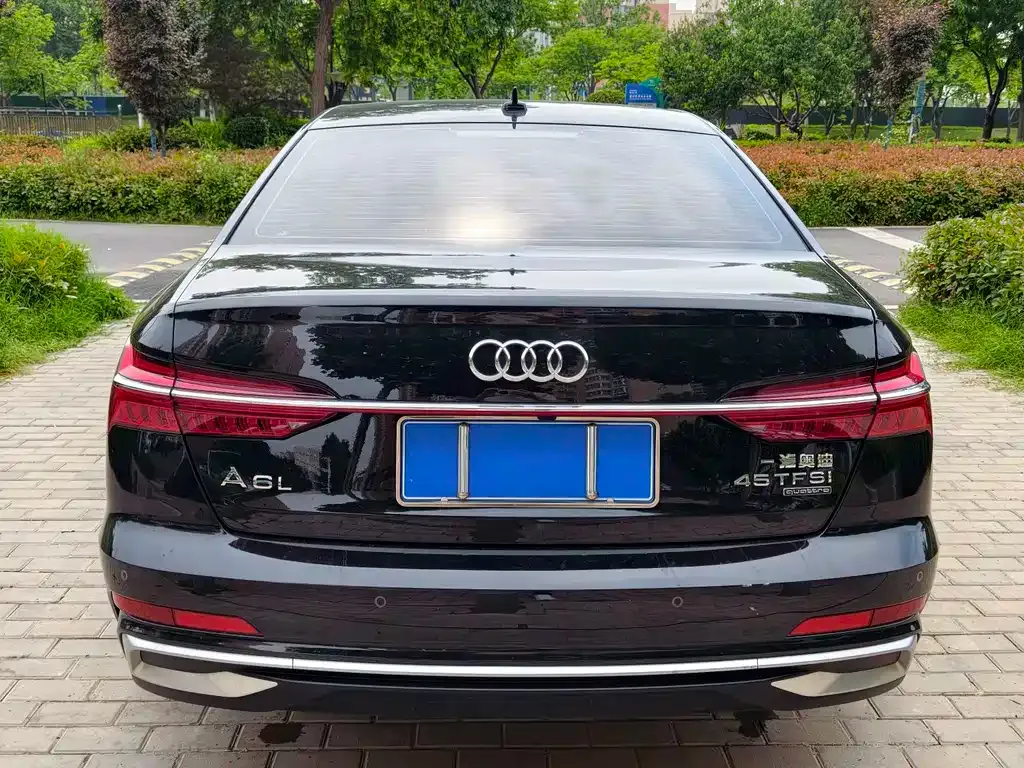 Audi A6L — фото 4
