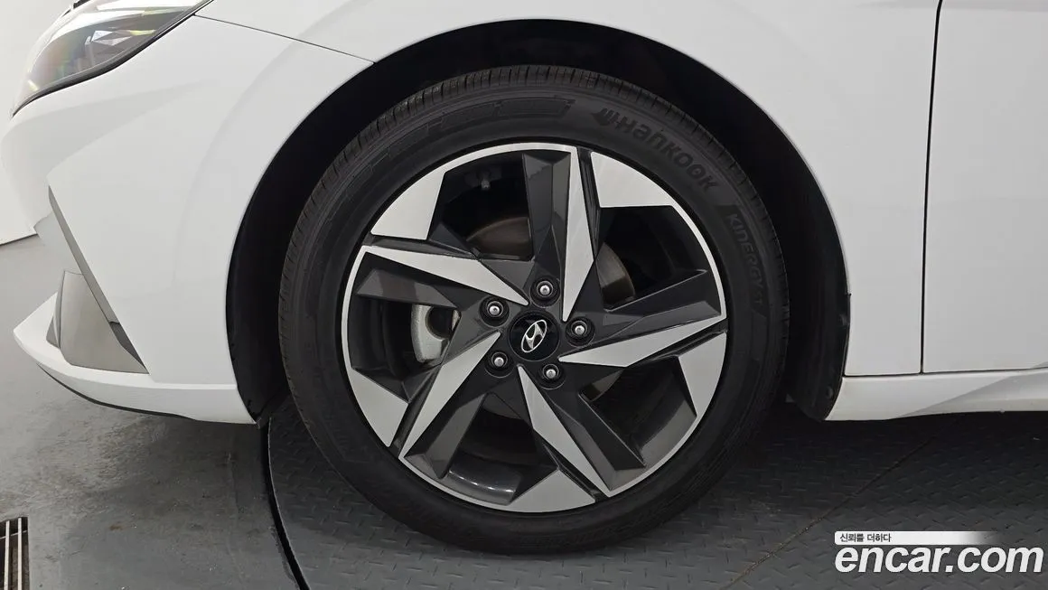 Hyundai AVANTE — фото 7