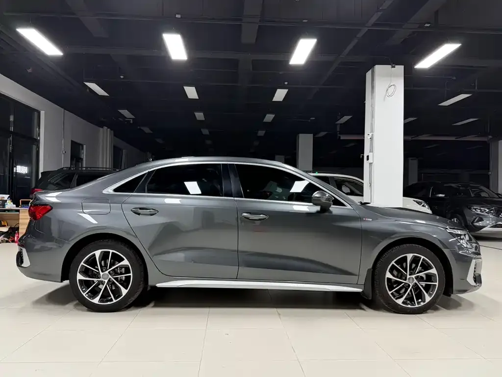 Audi A3 2021 из CN, фото 4