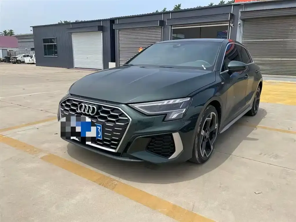 Audi A3 — фото 1