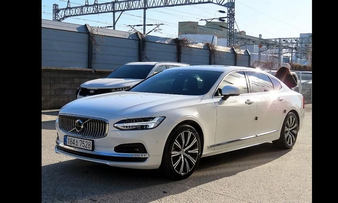 Volvo S90 — фото 8