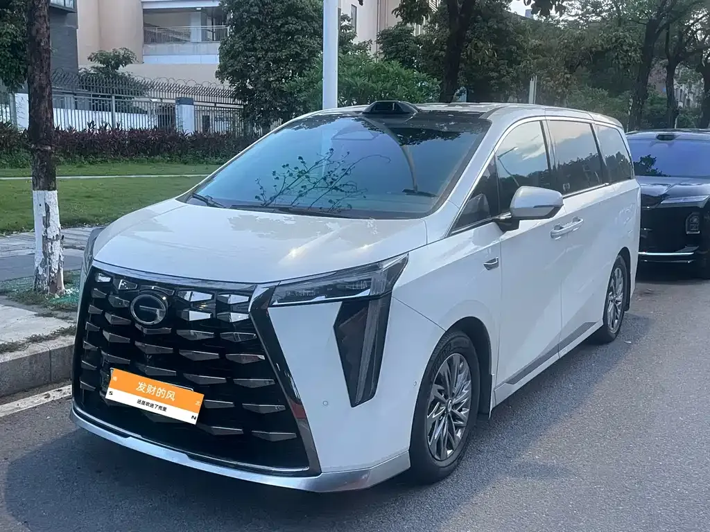 GAC Motor Trumpchi M8 — фото 1