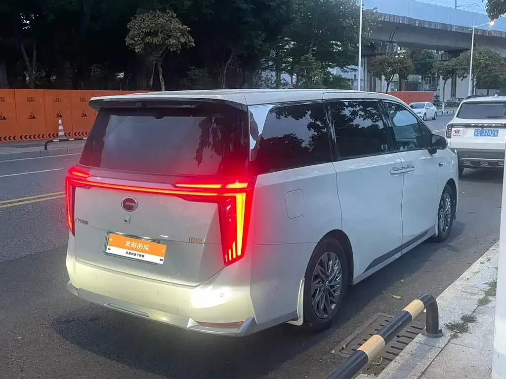 GAC Motor Trumpchi M8 — фото 9