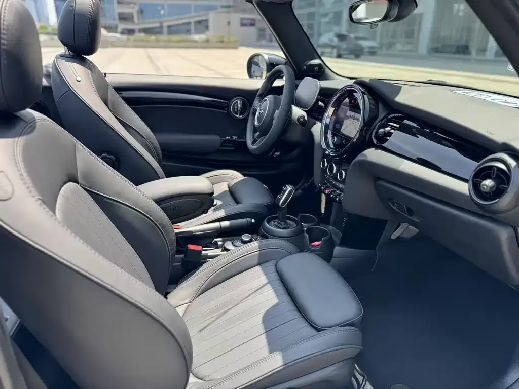 MINI Cooper (3-door) 2023 из CN, фото 7