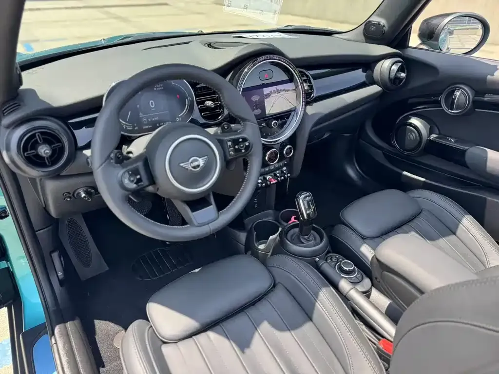 MINI Cooper (3-door) 2023 из CN, фото 3
