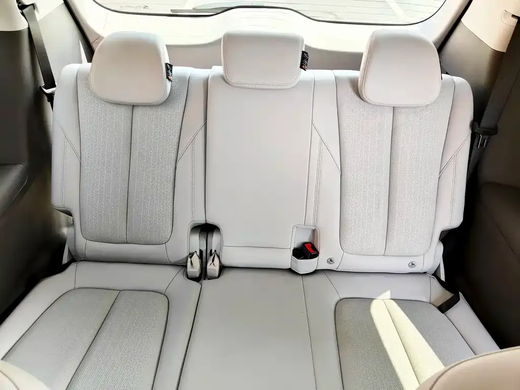 Buick GL8 2025 из CN, фото 2