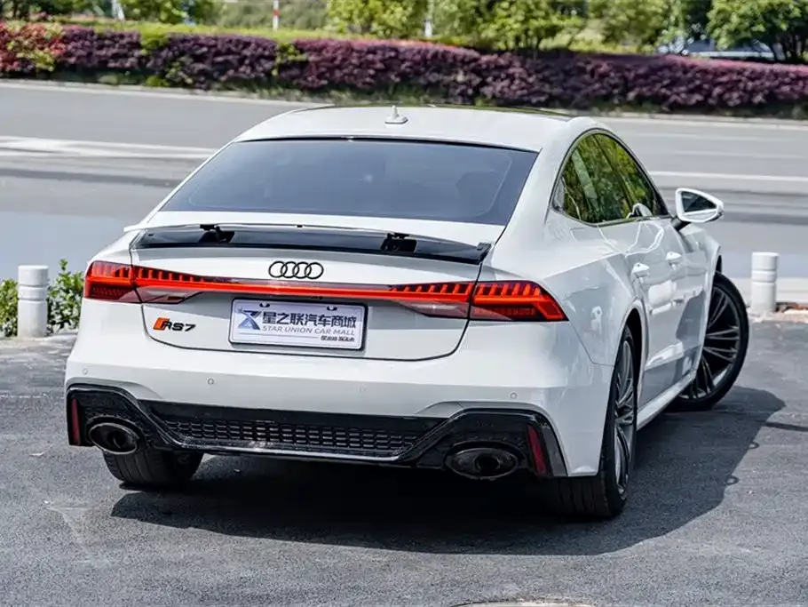 Audi A7 2023 из CN, фото 8