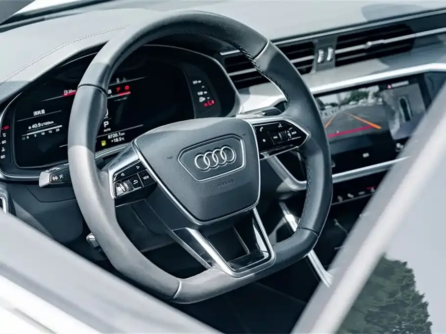 Audi A7 2023 из CN, фото 3