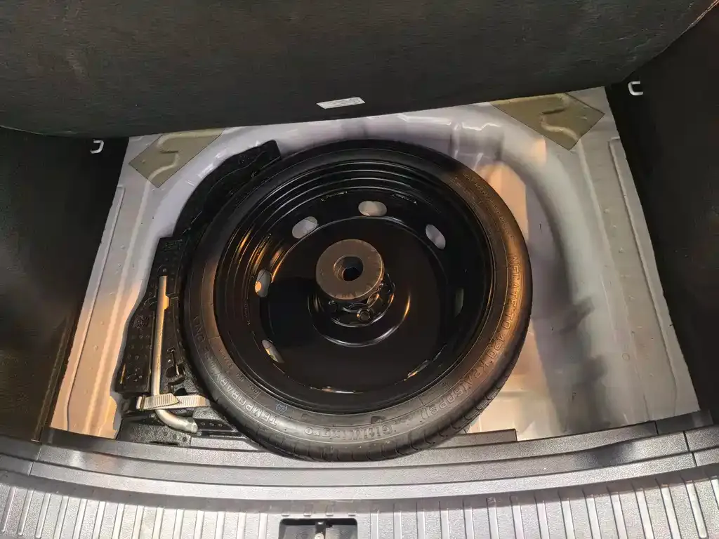 Volkswagen Tharu 2022 из CN, фото 7
