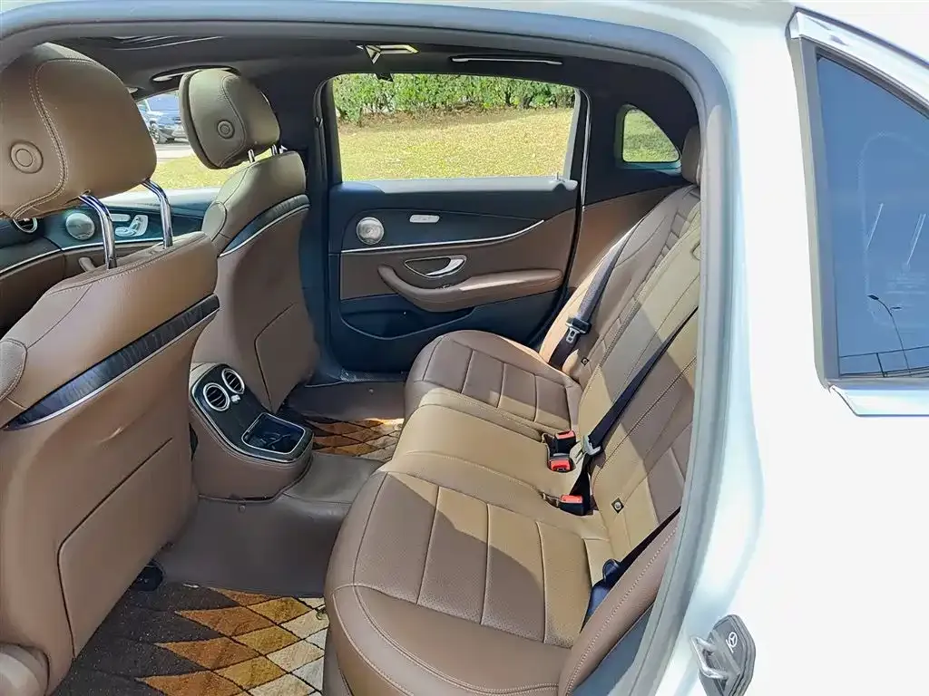 Mercedes-Benz E-Class 2021 из CN, фото 4