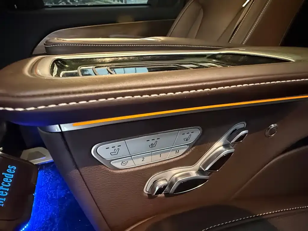 Mercedes-Benz V-Class 2023 из CN, фото 3