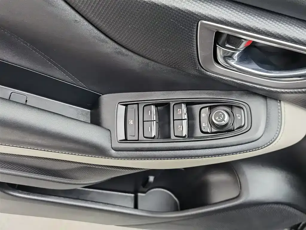 Subaru Forester 2023 из CN, фото 9