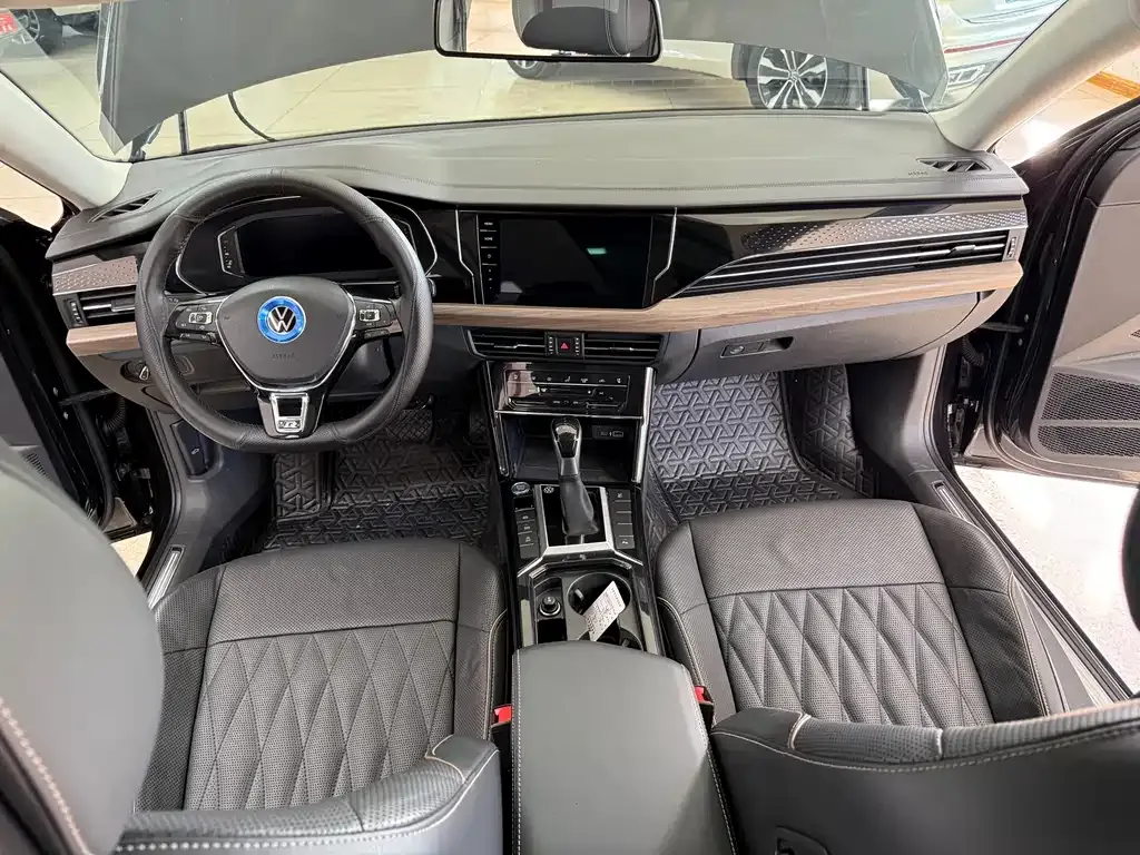 Volkswagen Passat 2021 из CN, фото 3