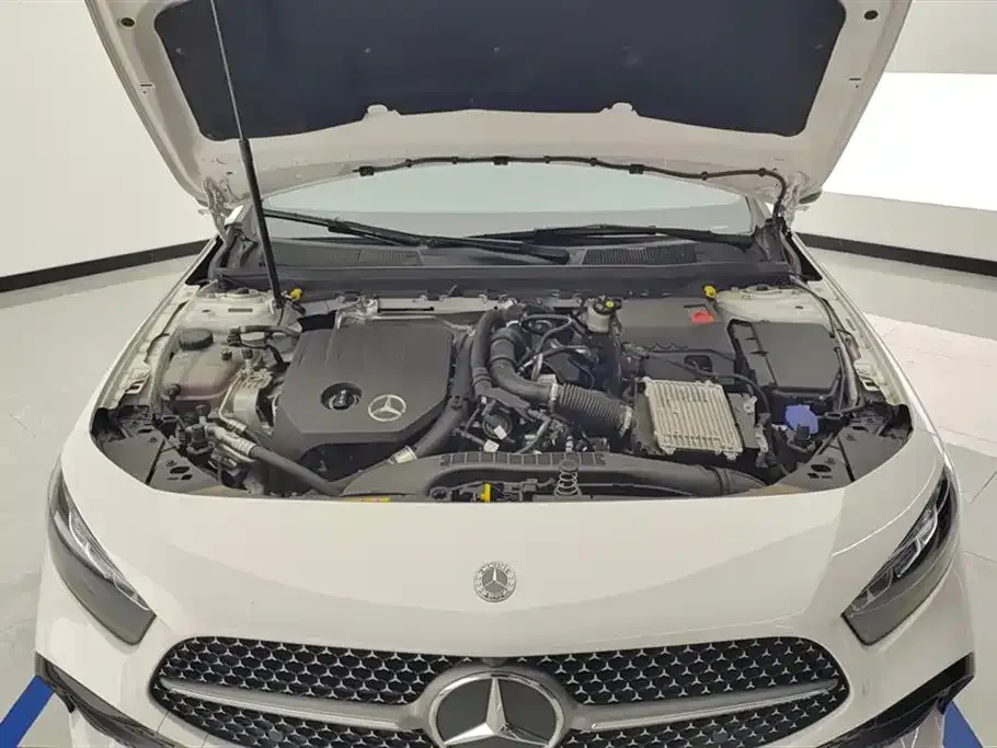 Mercedes-Benz A-Class 2023 из CN, фото 10