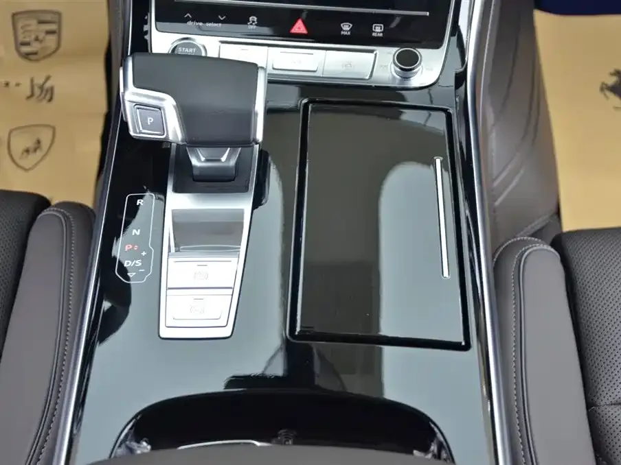 Audi A8 2025 из CN, фото 6