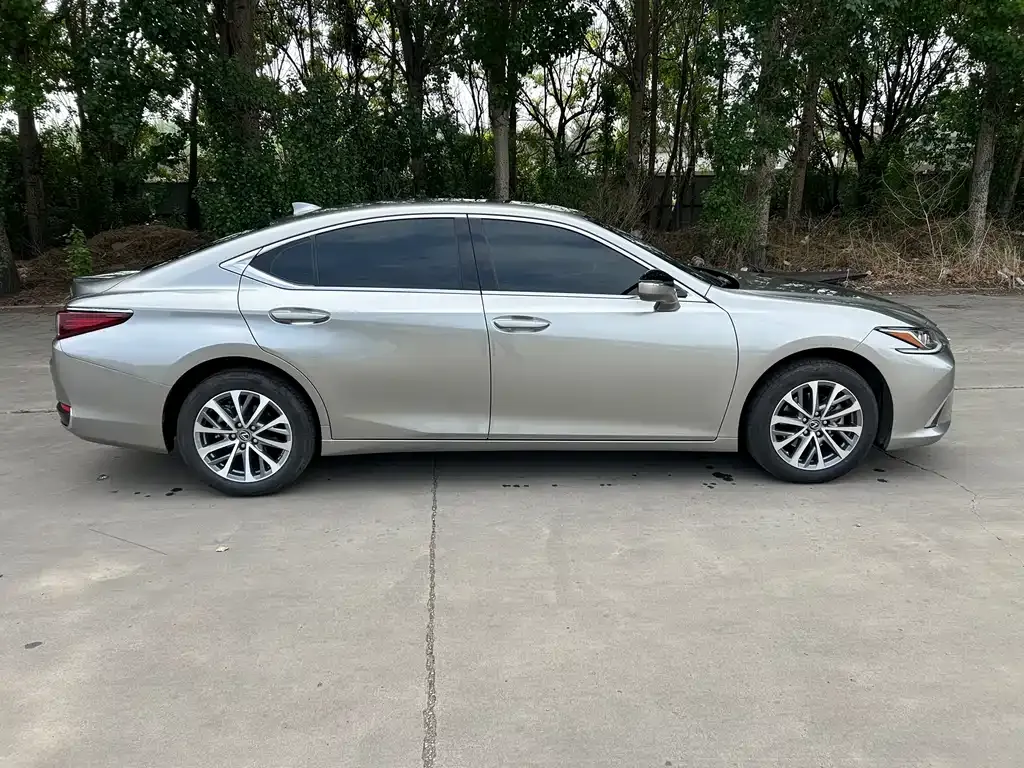 Lexus ES 2024 из CN, фото 8