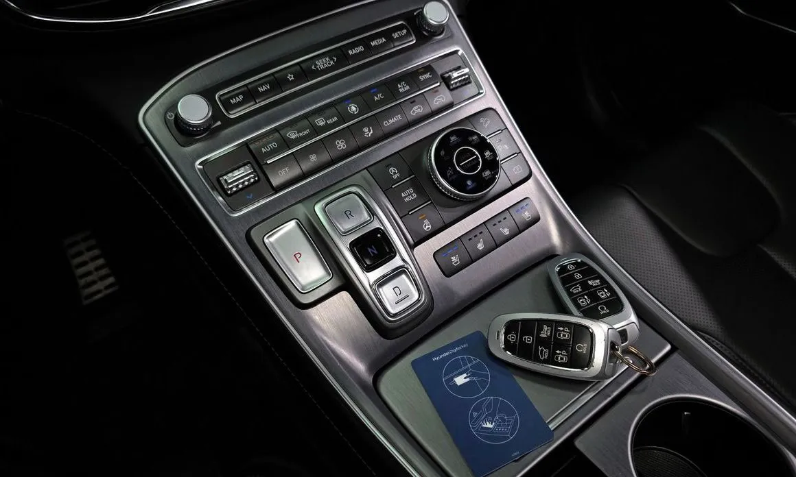 Hyundai Santafe 2023 из KR, фото 10
