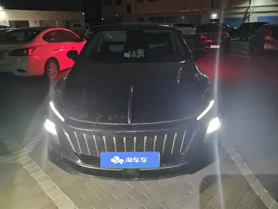 Hongqi E-QM5 2023 из CN, фото 2