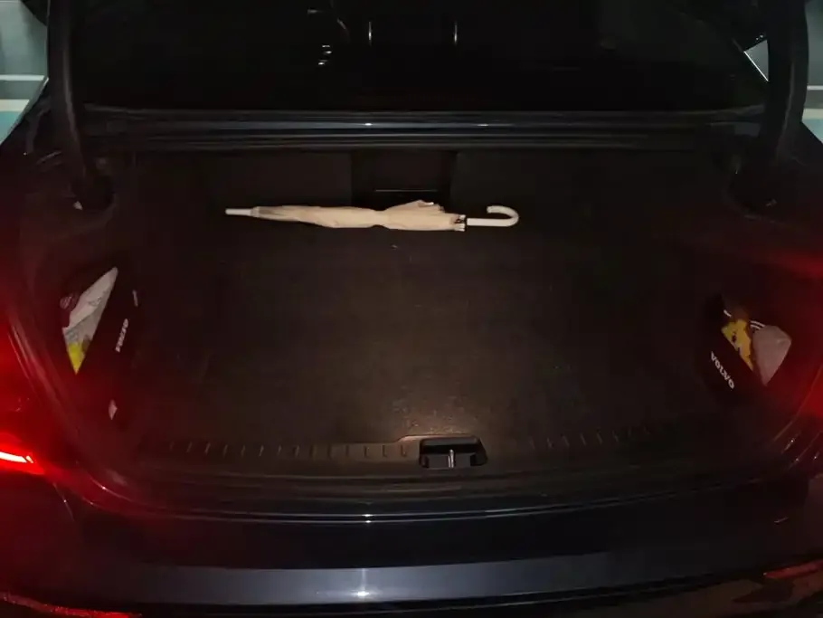 Volvo S60 2021 из CN, фото 5