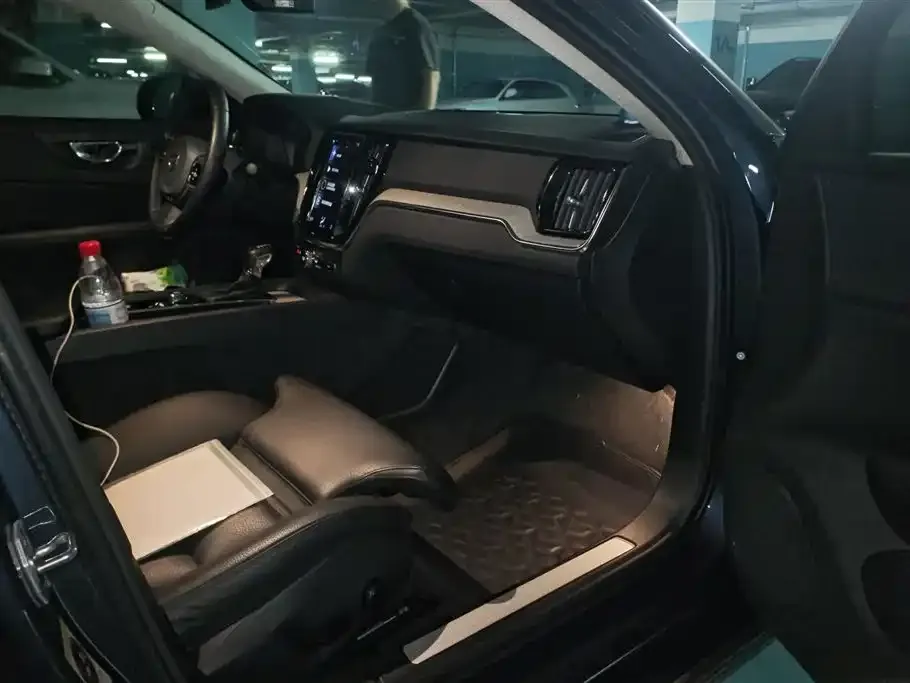Volvo S60 2021 из CN, фото 9