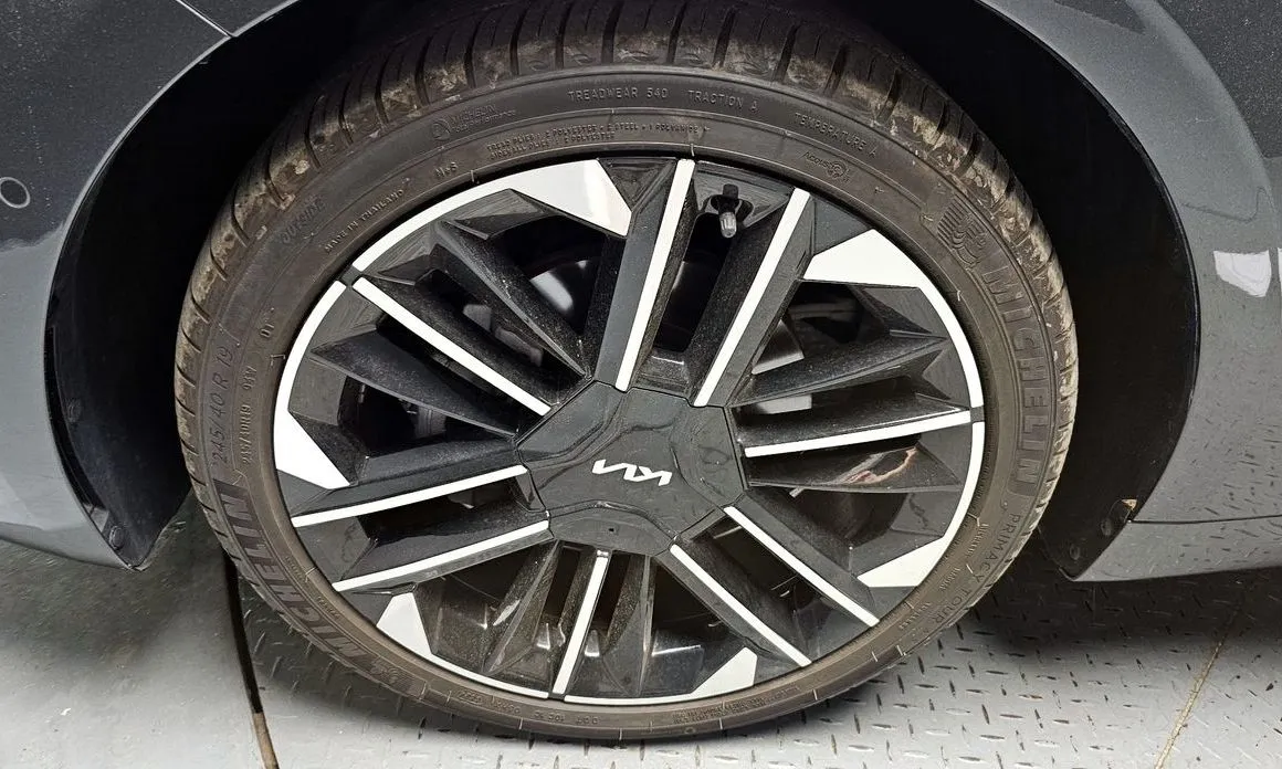 Kia K8 — фото 10