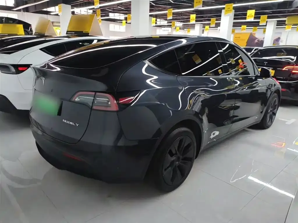 Tesla Model Y 2024 из CN, фото 4