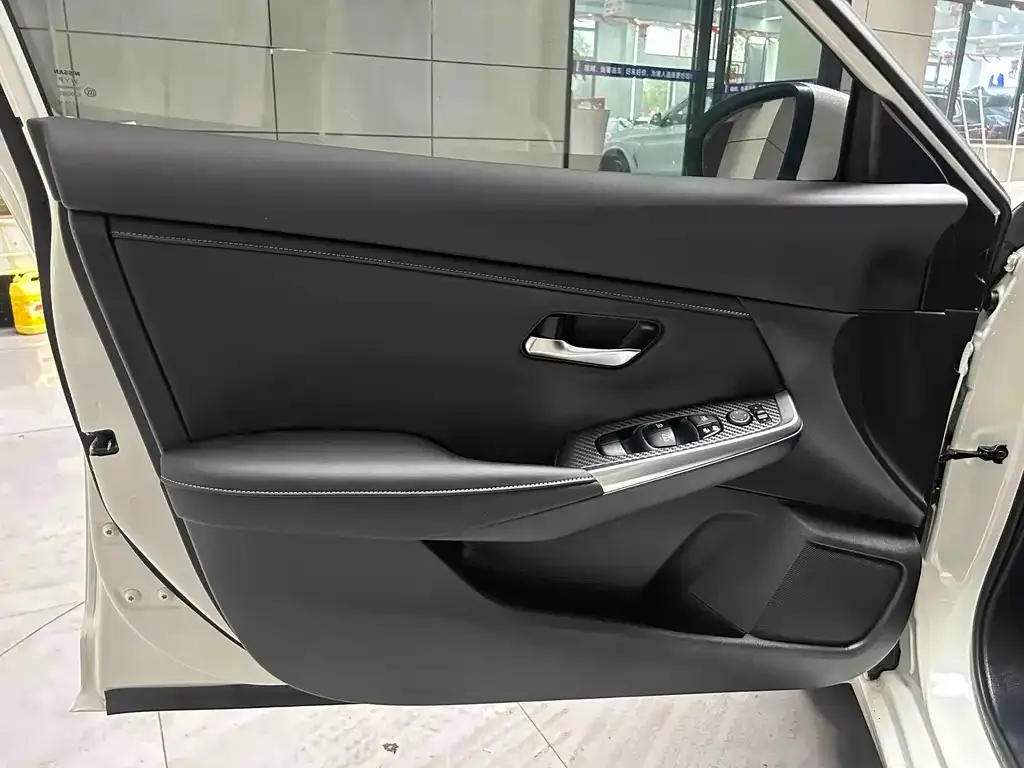 Nissan Sylphy 2022 из CN, фото 4