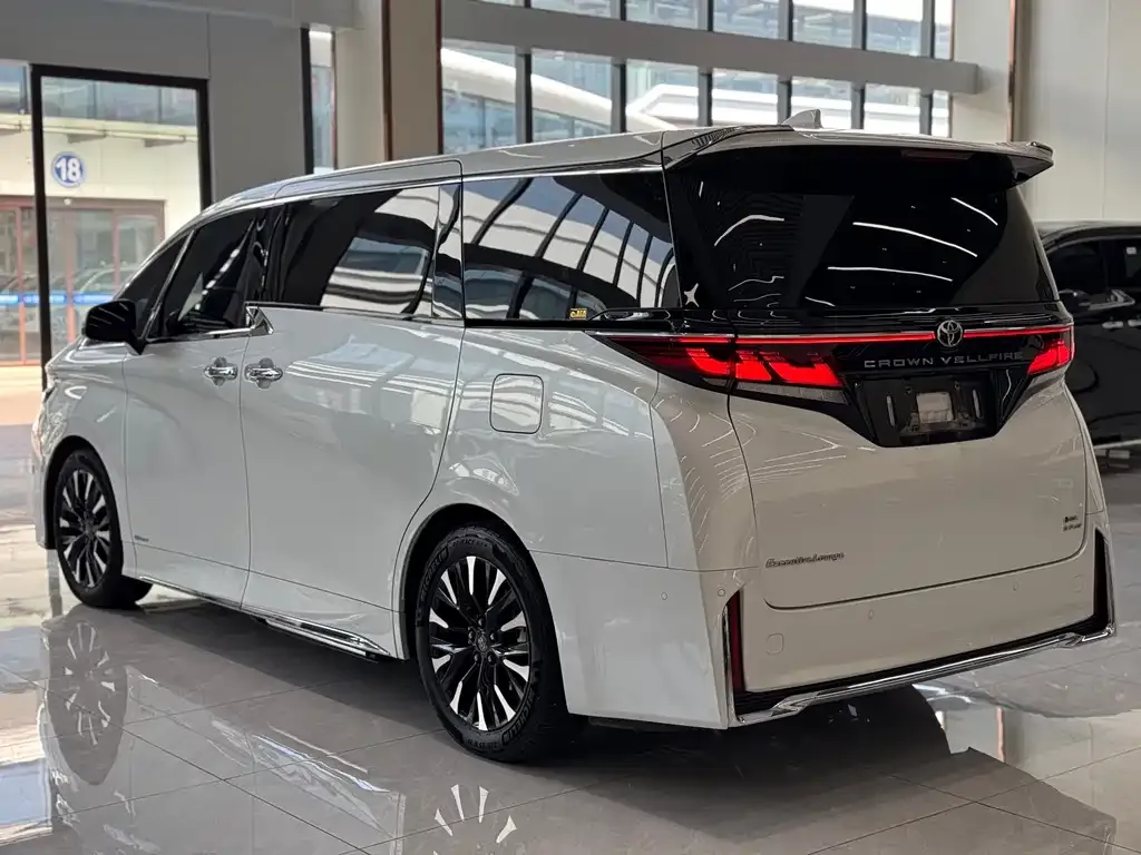 Toyota Vellfire 2025 из CN, фото 8