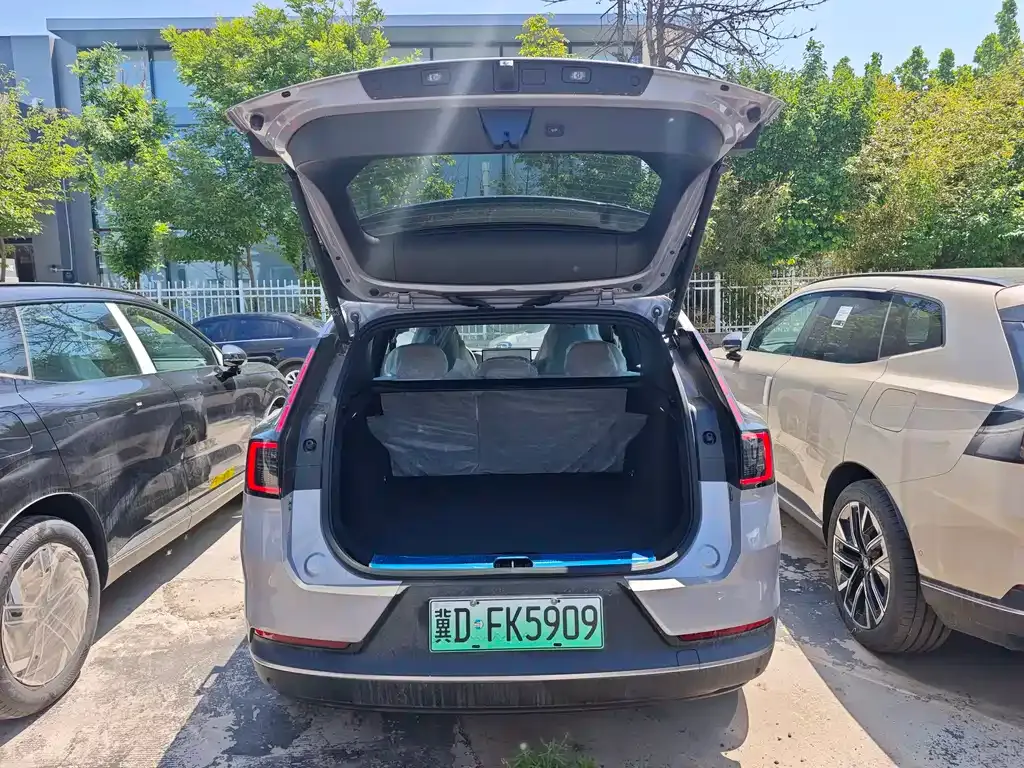 Volvo XC70 Plug-in Hybrid 2026 из CN, фото 10